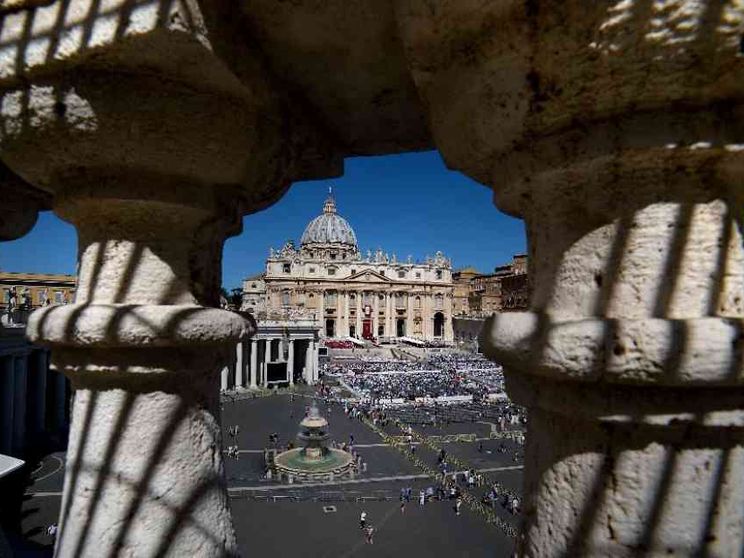 L'avvio in diocesi, la Positio, il miracolo: ecco come si diventa beati