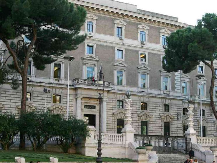 Il Ministero degli Interni: “due papà” e “due mamme”, si può dire di no