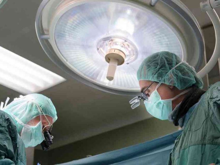 Mouhamed, nato cieco, vivrà meglio grazie a protesi oculari dell'Italia