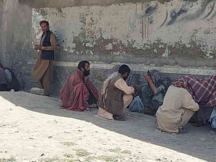 Quattro milioni di tossicomani: la ferita nascosta dai taleban