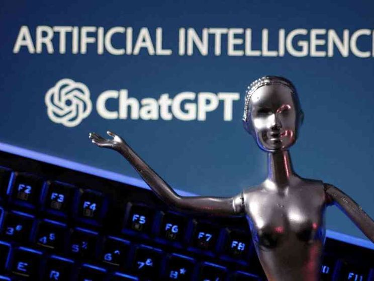 ChatGPT, calo del traffico sul sito web per la prima volta