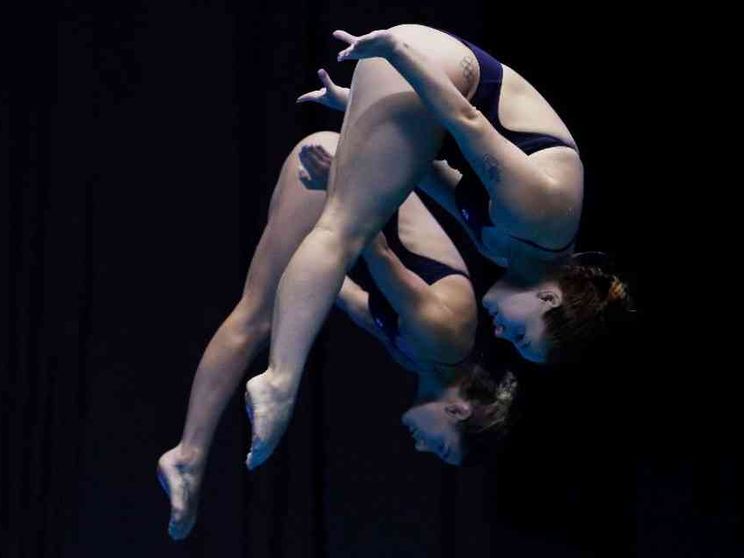 Commenti sessisti e razzisti ai mondiali di nuoto, telecronisti Rai nella bufera