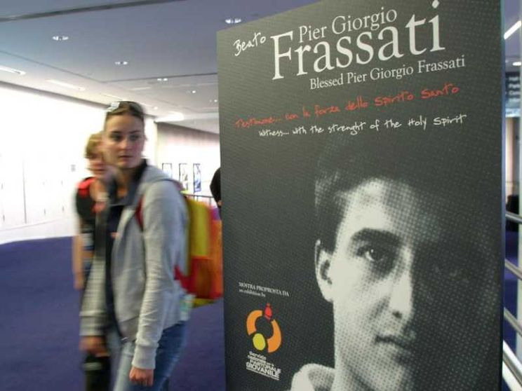 A Lisbona la picozza e il rosario di Pier Giorgio Frassati