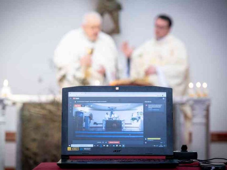 Perché la «missione digitale» può essere un nuovo ministero