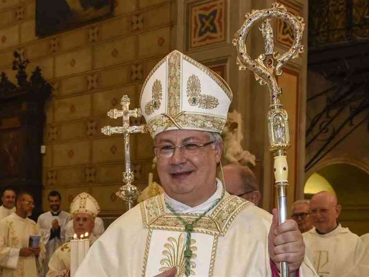 «Trasferire un prete è per il bene di tutti. Più rispetto e comunione»