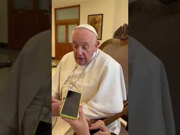 Il Papa: «A voi giovani in partenza per Lisbona: buona strada!»