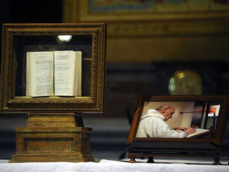 Cresce il culto attorno a padre Hamel, il prete ucciso dai jihadisti nel 2016