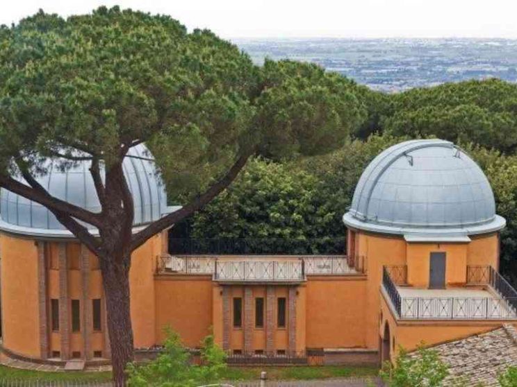 Riapre al pubblico l'osservatorio astronomico del Papa