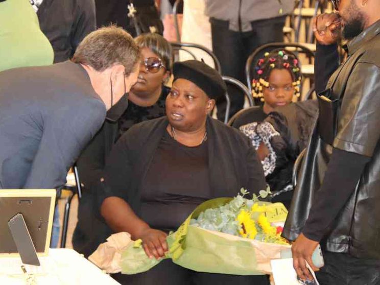 Alika, ucciso un anno fa perché nero. La vedova: «Sconvolta, ma resto qui»