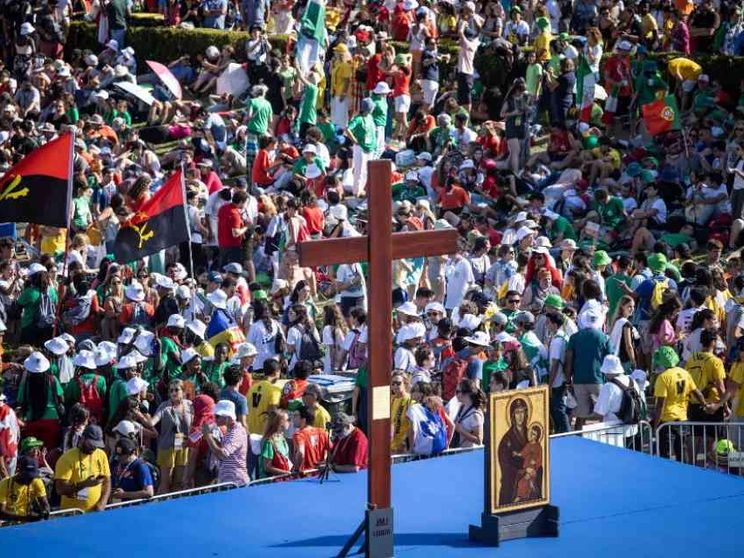 Messa di apertura della Gmg. Il patriarca: «Ogni saluto apre un mondo nuovo»