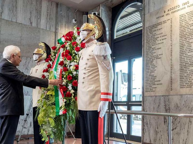 Mattarella: «Strage di Bologna, la verità completa è un dovere»