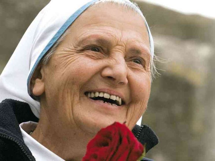 Addio suor Elvira, madre dei ragazzi “difficili”. La lettera del vescovo