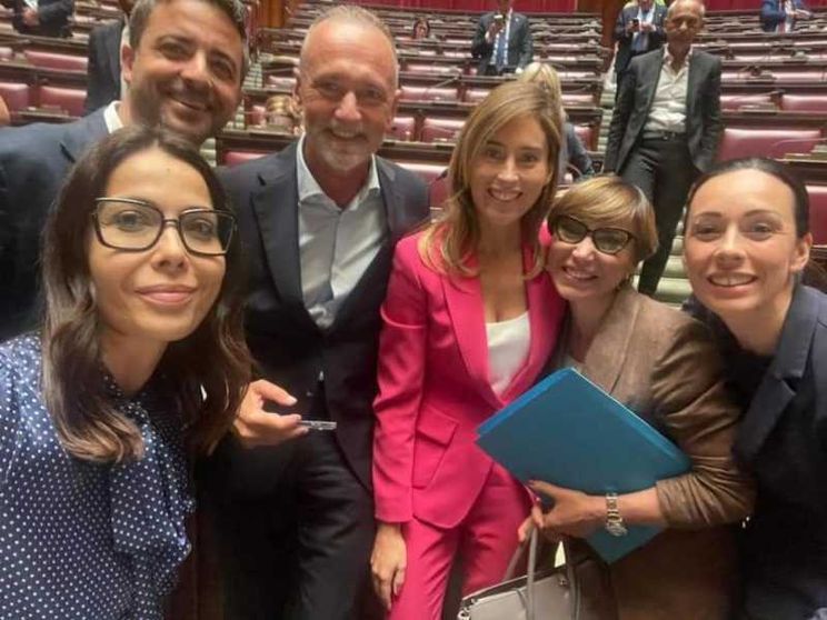 Oblio oncologico, primo sì unanime. Lavoro e mutui, stop discriminazioni