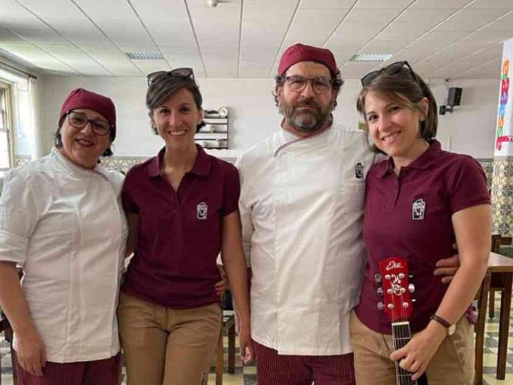 Una famiglia, tutti volontari a Casa Italia