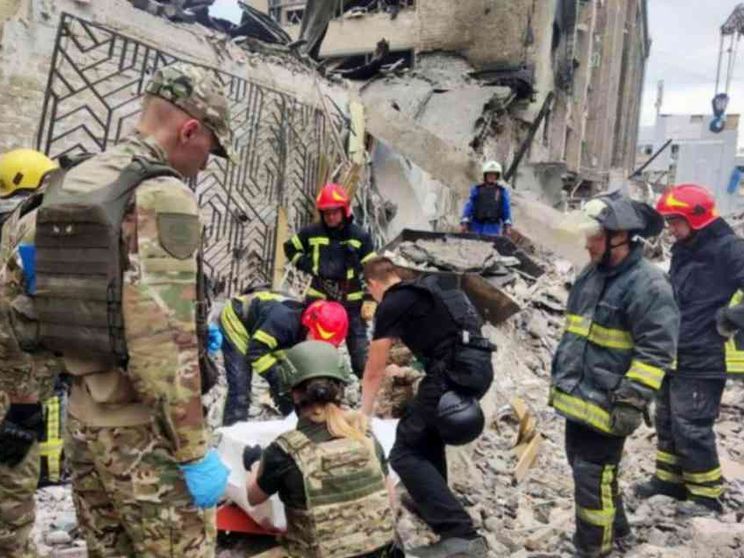 Con l’ambulanza sul fronte del Donbass: «Qui non c'è il domani, solo l’adesso»