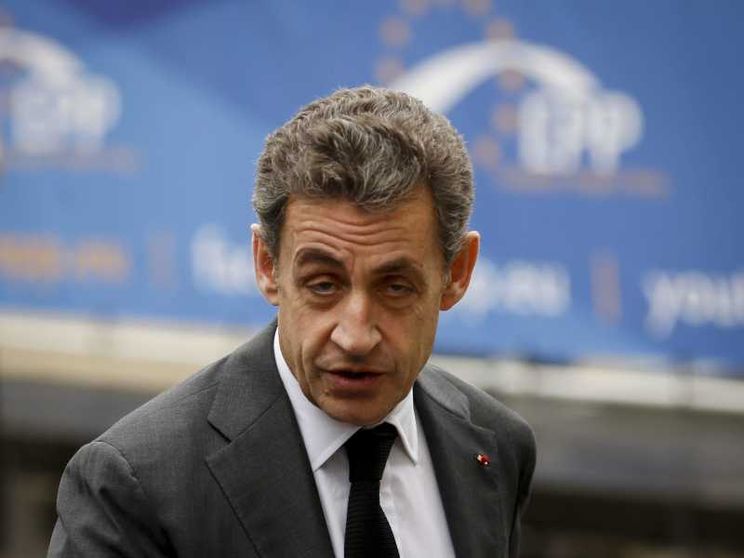 Fi insorge contro il libro di Sarkozy