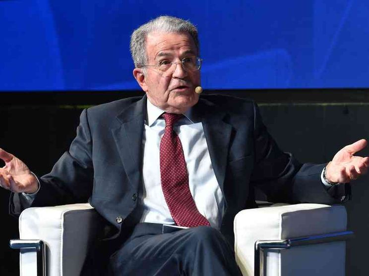 Prodi: «Parlare di pace non è un patto con il diavolo»