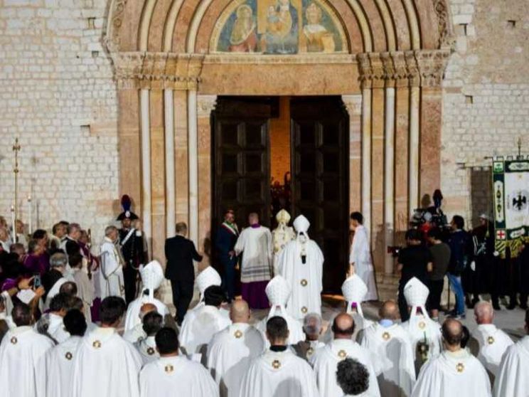 Perdonanza, Semeraro: è Cristo la «porta» attraverso cui passare
