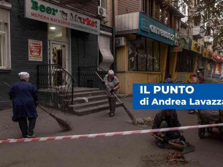 Guerra giorno 554: linea rossa superata con i droni su Mosca, ma Biden esita