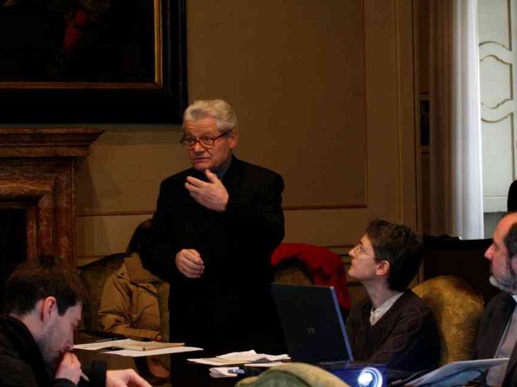 Don Ghiberti, una vita per la Parola e la Sindone