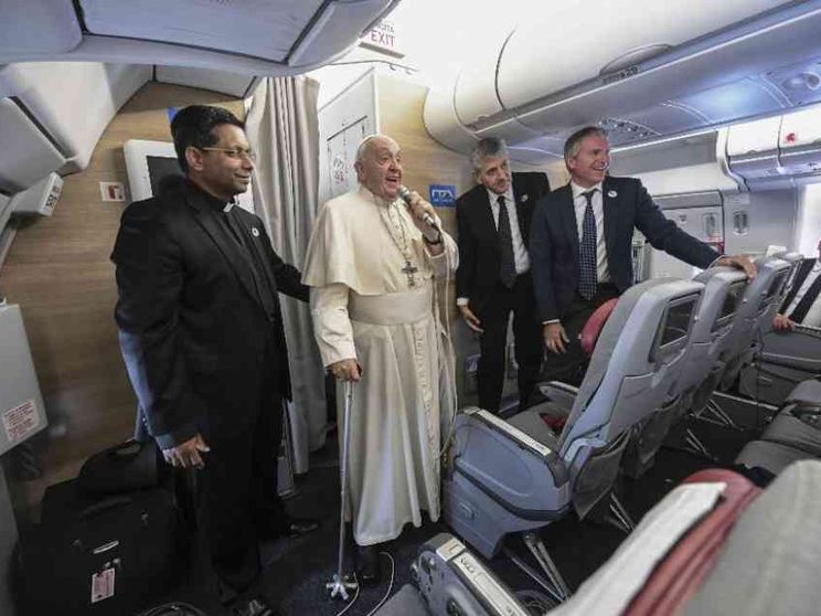 Il Papa: la Cina? Il dialogo va avanti. Ho ammirazione per la cultura cinese