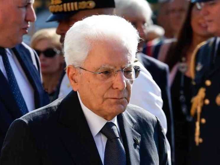 Mattarella: la violenza sulle donne è barbarie sociale. E sprona le Camere