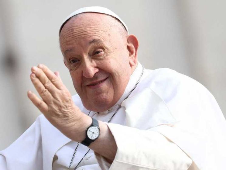 Il Papa: il cristiano si sporchi le mani nelle grandi questioni sociali