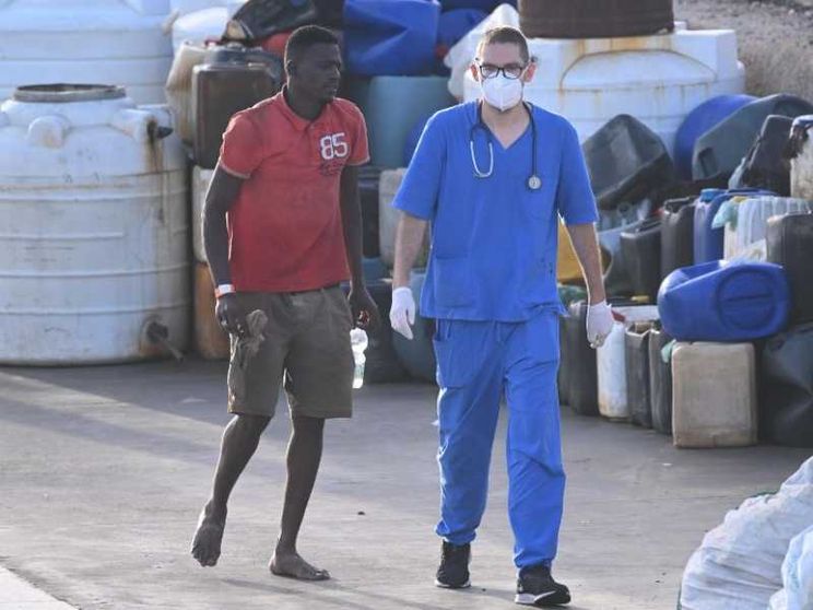 Francia: non accoglieremo migranti da Lampedusa. Lega: basta chiacchiere