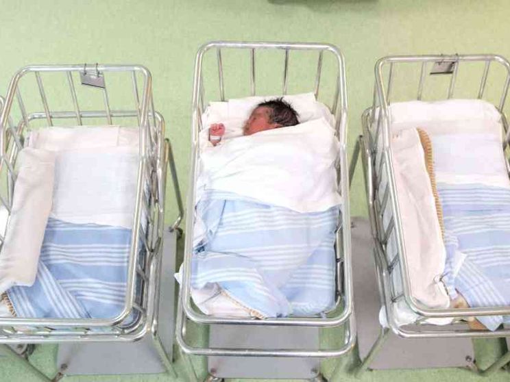 Così la bomba della denatalità sta sconvolgendo l'economia