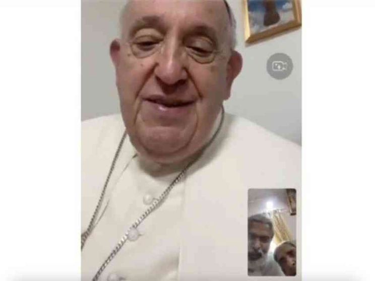 Il Papa telefona alla nonna 95enne dell'organizzatore dei viaggi papali