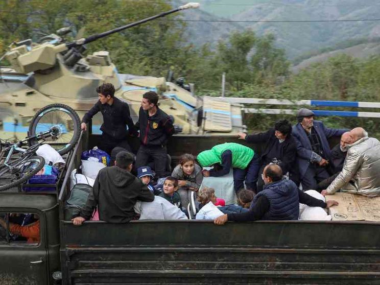 L’esodo degli armeni dal Nagorno: sono quasi 30mila i profughi