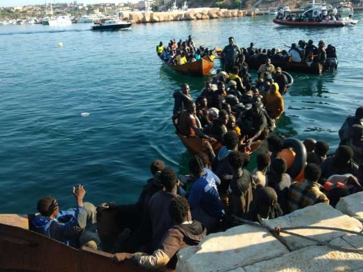 Cei: «Migranti, la risposta non sia solo respingimento. Si rispetti la dignità»