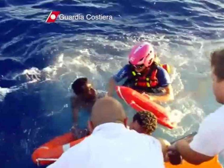 La tragedia di Lampedusa dieci anni dopo: le vittime furono 368