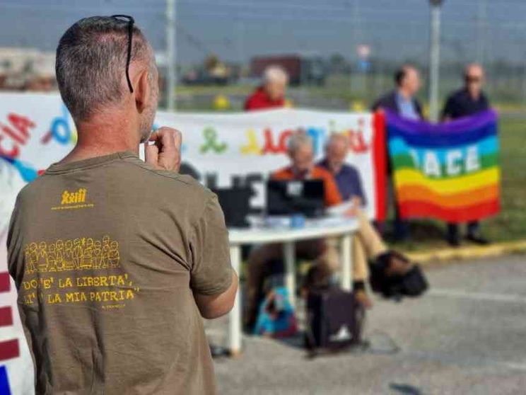 Esposto in Procura delle associazioni: «A Ghedi (Bs) armi nucleari illegali»