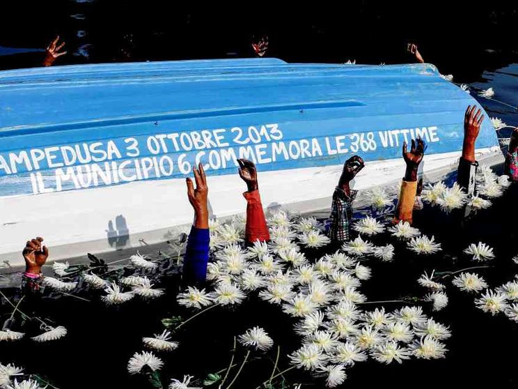 Lampedusa, perché in 10 anni nulla è cambiato