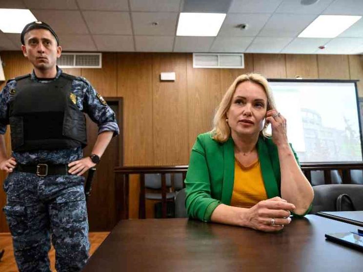 Condannata a 8 anni la giornalista che in tv disse no alla guerra