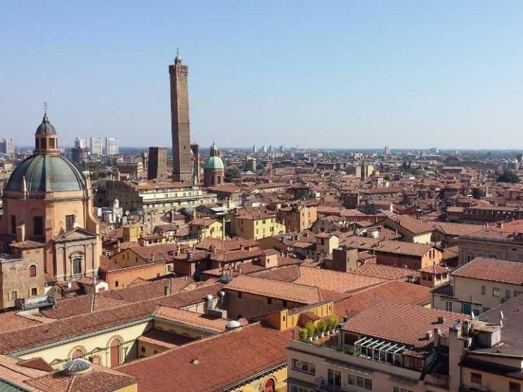 Zuppi: l’accoglienza è da sempre la forza di Bologna