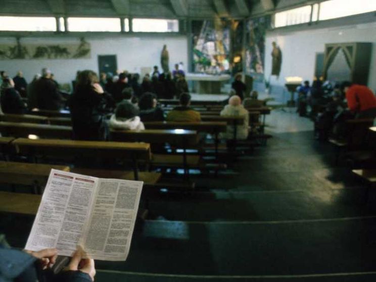 Si riduce il popolo delle parrocchie. E vota (per lo più) a destra