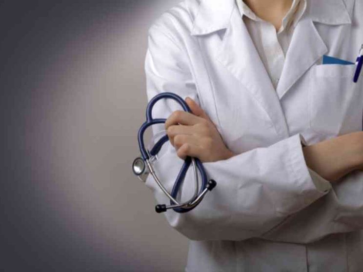 L'immunologo Le Foche aggredito nel suo studio, è grave