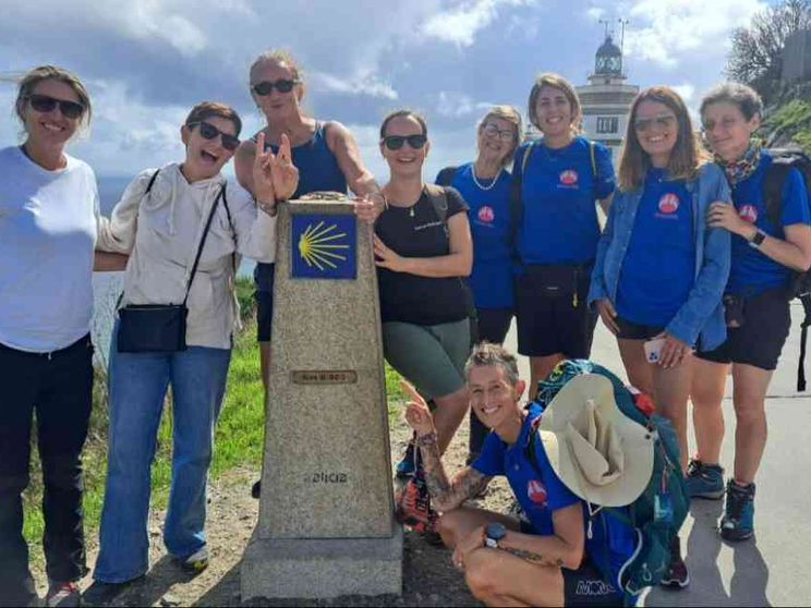 Dieci donne in Cammino contro il cancro: il nostro grazie lo diciamo a Santiago