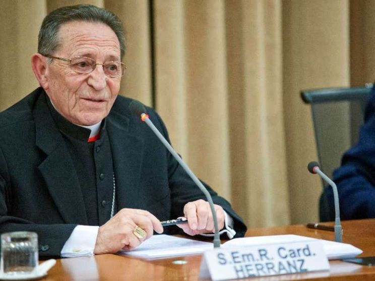 Herranz: nella Chiesa oggi serve unire. Il Sinodo? Applica il Vaticano II