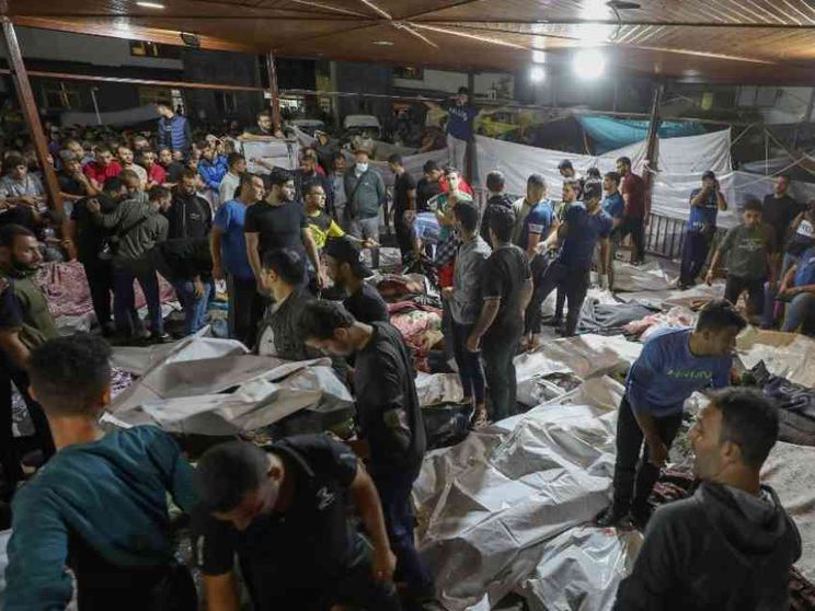 Strage in un ospedale a Gaza. Scambio di accuse tra Hamas e Israele