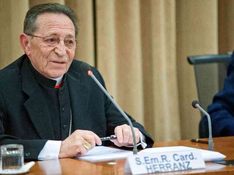 Herranz: nella Chiesa oggi serve unire. Il Sinodo? Applica il Vaticano II