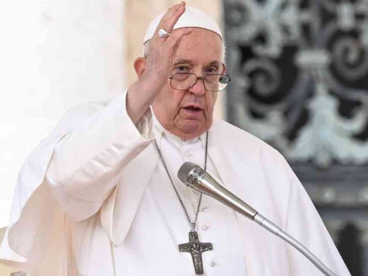 Il Papa: il 27 ottobre Giornata mondiale di preghiera e digiuno