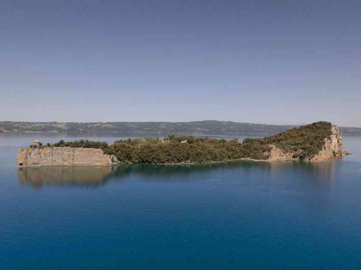 Isola Bisentina, uno scorcio di infinito