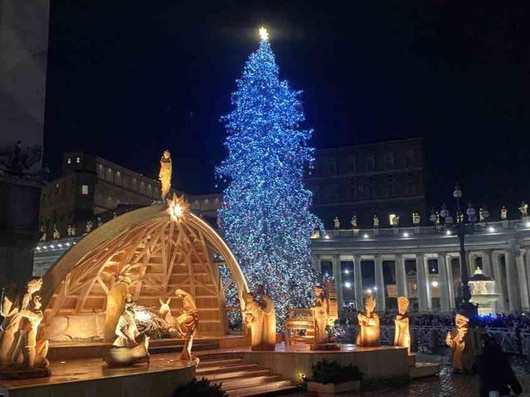 Festa di Natale, dietrofront dell'Istituto universitario europeo