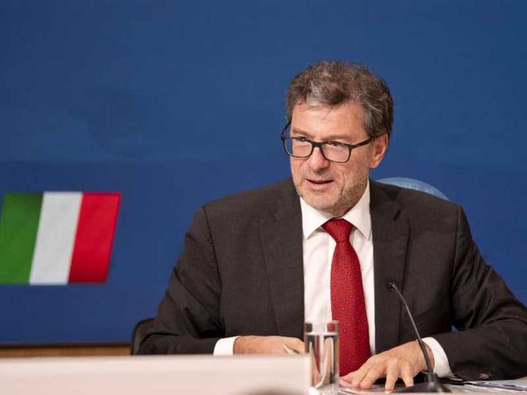 Mef: «Manovra coerente con i principi di responsabilità e serietà»