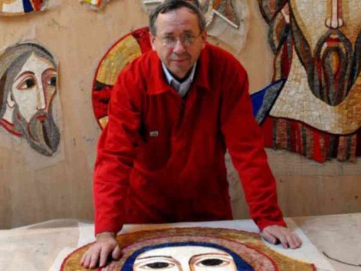 Abusi, Rupnik può andare a processo. «Prima di tutto l’ascolto delle vittime»