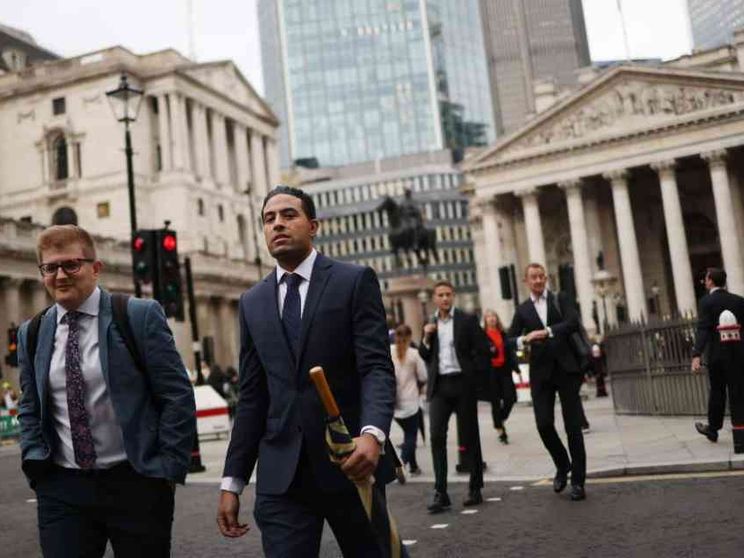 Londra ferma la settimana da 4 giorni. «Non è conveniente per i cittadini»