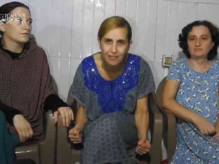 Il ricatto degli ostaggi. Donne in video per provare a dividere Israele